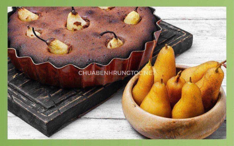 Món lê chưng đường phèn thanh mát chế biến từ quả lê tươi