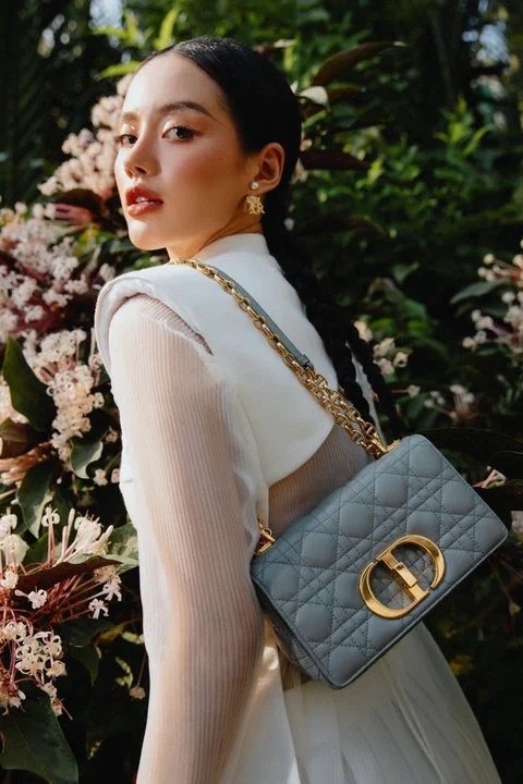 Kiểu tóc đẹp nhất của Khánh Linh (Cô Em Trendy)