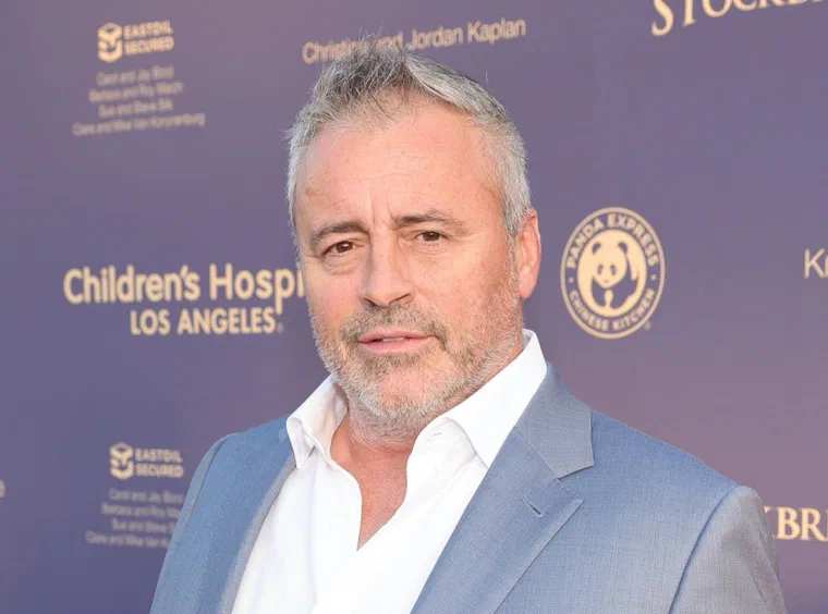 Matt LeBlanc với mái tóc ngắn bạc ở thời điểm gần đây